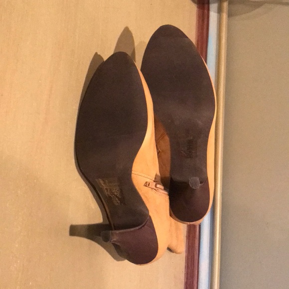 Victorian Boot - Picture 3 of 5